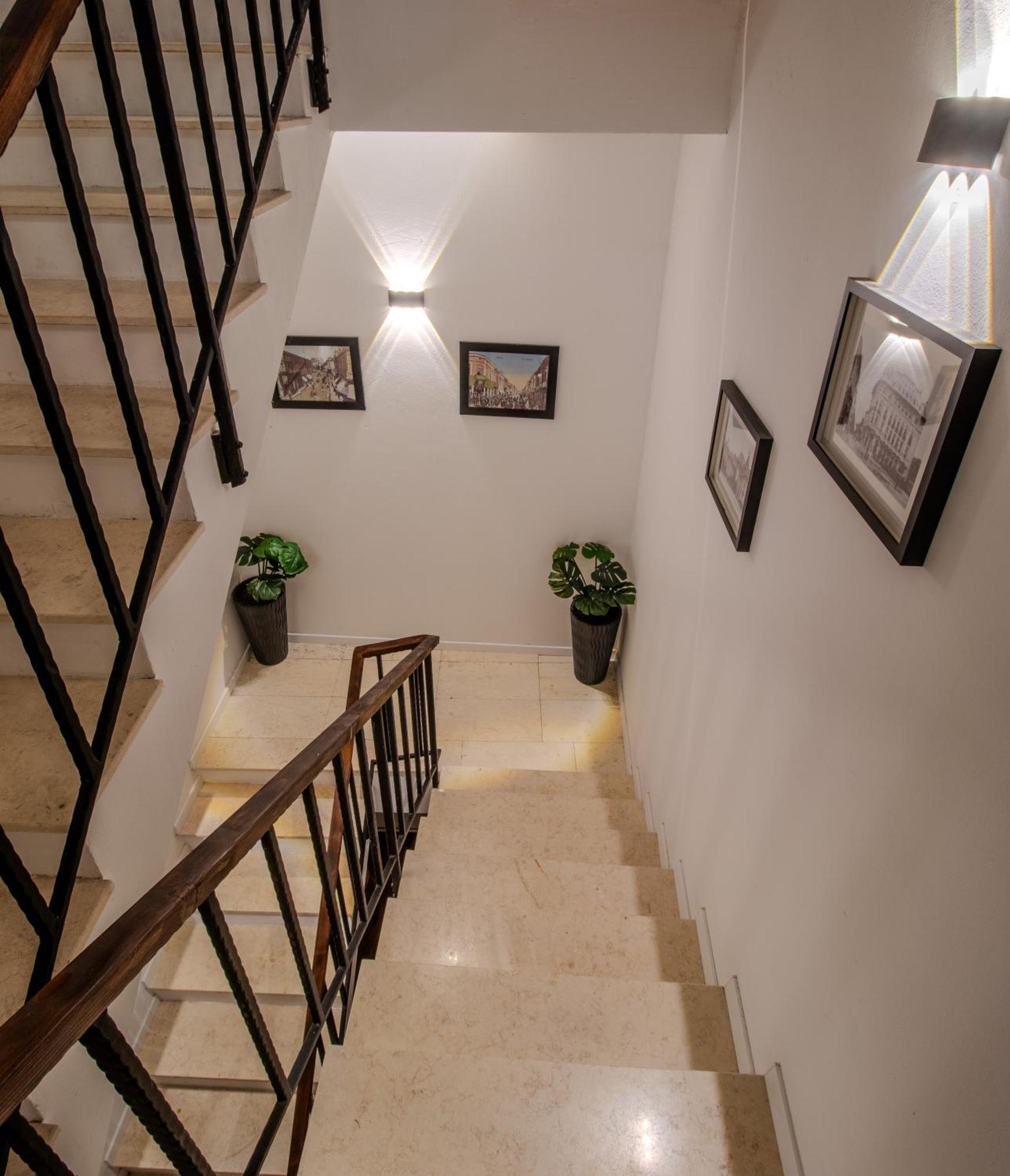 Old Town Apartment ไกรโอวา ภายนอก รูปภาพ